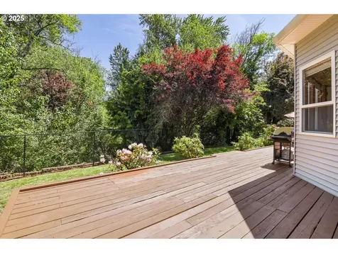 2812 SW Mawrcrest Avenue Gresham OR 97080