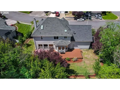 2812 SW Mawrcrest Avenue Gresham OR 97080