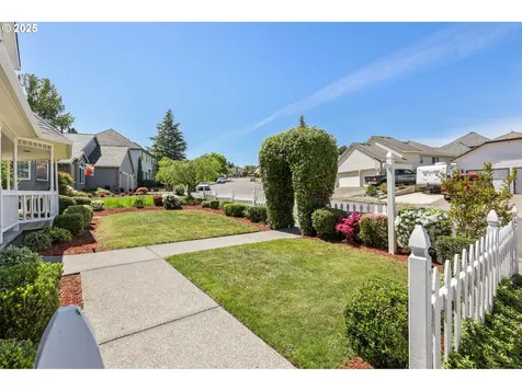 2812 SW Mawrcrest Avenue Gresham OR 97080