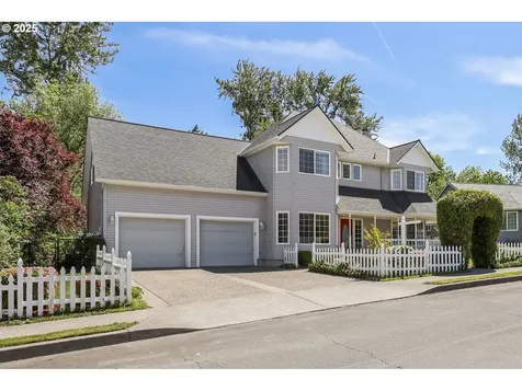 2812 SW Mawrcrest Avenue Gresham OR 97080