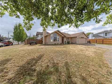 116 S 7th Circle Cornelius OR 97113