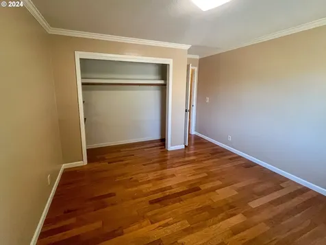 265 W Center Street Roseburg OR 97471