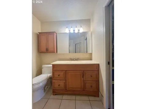 265 W Center Street Roseburg OR 97471