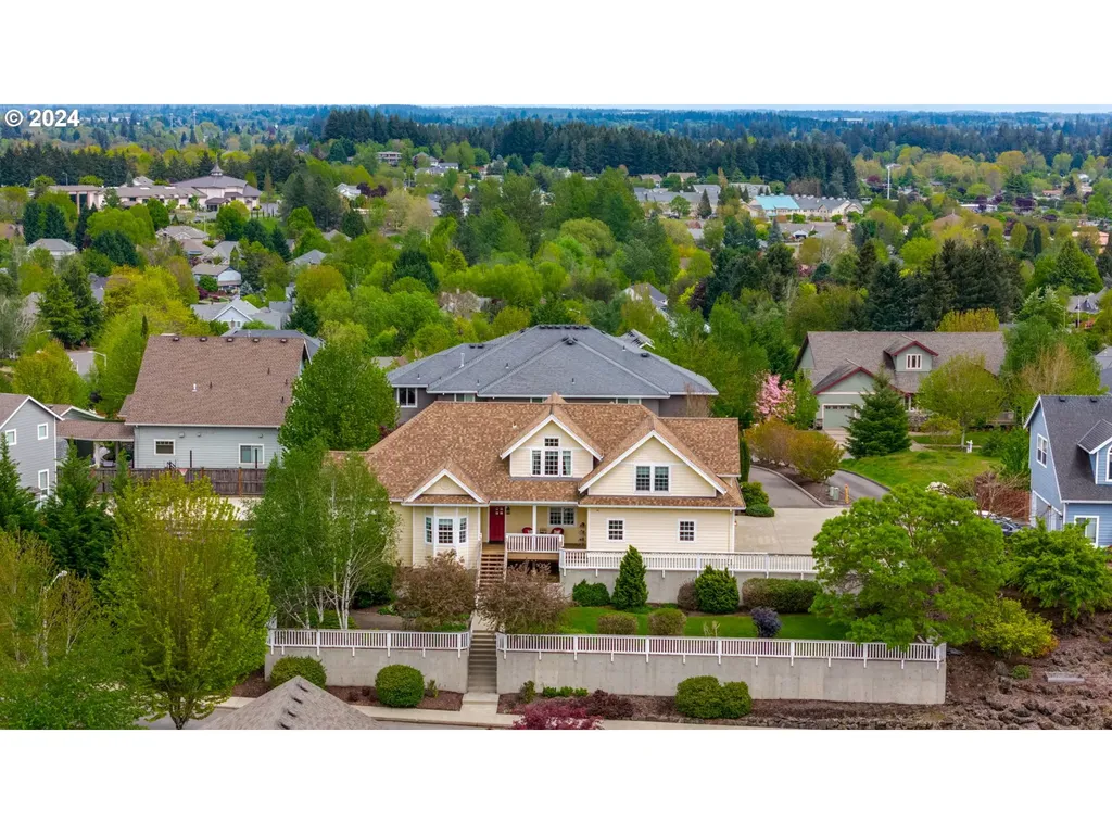 573 Nw Mount Bachelor Street Mcminnville OR 97128