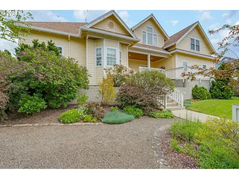 573 Nw Mount Bachelor Street Mcminnville OR 97128