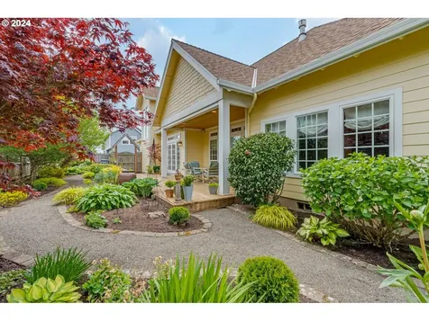 573 Nw Mount Bachelor Street Mcminnville OR 97128
