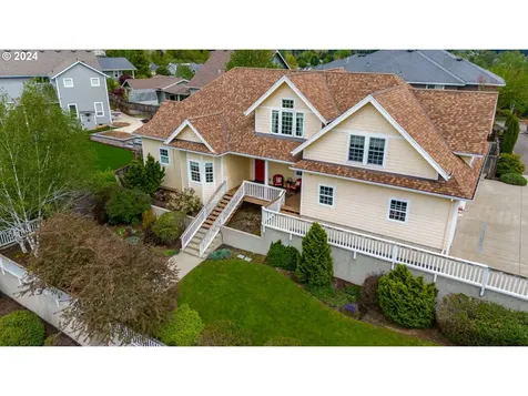 573 Nw Mount Bachelor Street Mcminnville OR 97128