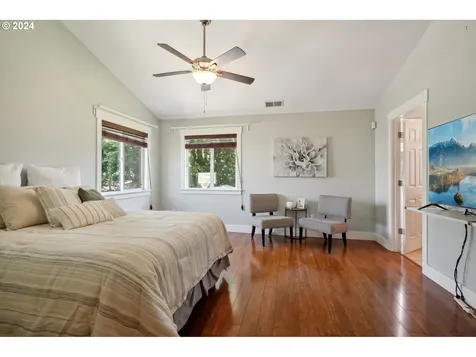 1022 Ne Thomas Street Hillsboro OR 97124