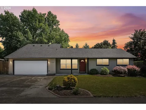 1022 Ne Thomas Street Hillsboro OR 97124