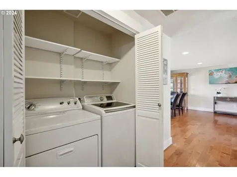 1022 Ne Thomas Street Hillsboro OR 97124