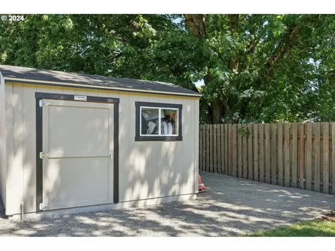 1022 Ne Thomas Street Hillsboro OR 97124