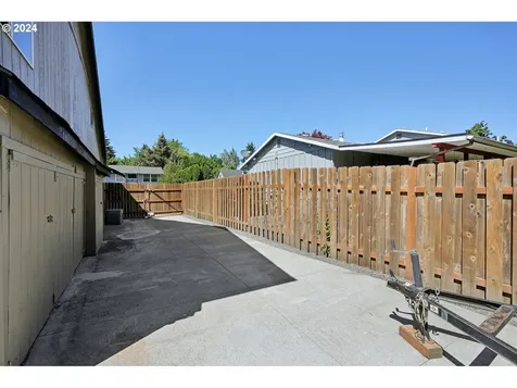 1022 Ne Thomas Street Hillsboro OR 97124