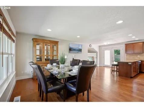 1022 Ne Thomas Street Hillsboro OR 97124
