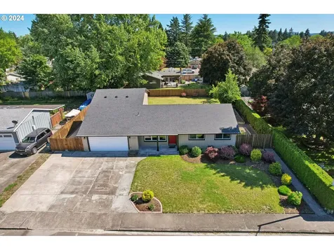 1022 Ne Thomas Street Hillsboro OR 97124
