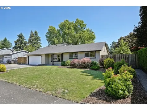 1022 Ne Thomas Street Hillsboro OR 97124