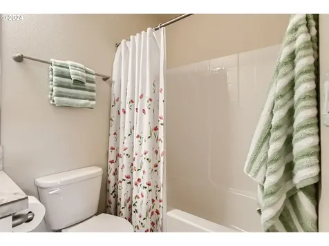 11757 SW Valencia Lane Wilsonville OR 97070