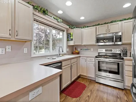 1512 Monroe Street Lafayette OR 97127
