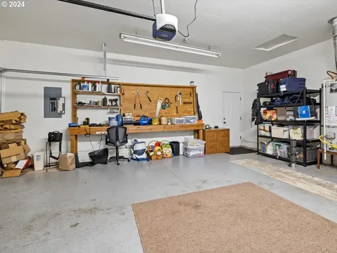 1512 Monroe Street Lafayette OR 97127
