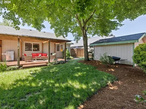 1512 Monroe Street Lafayette OR 97127