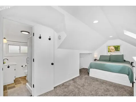 7915 Se 45th Avenue Portland OR 97206