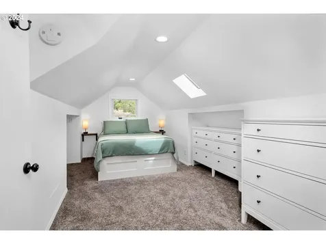 7915 Se 45th Avenue Portland OR 97206