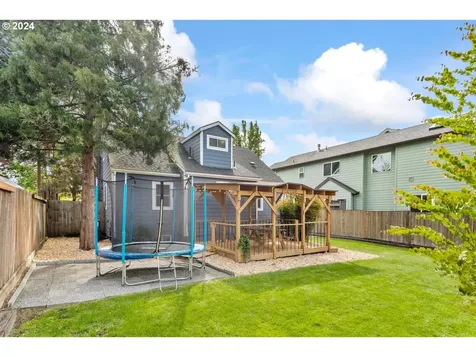 7915 Se 45th Avenue Portland OR 97206