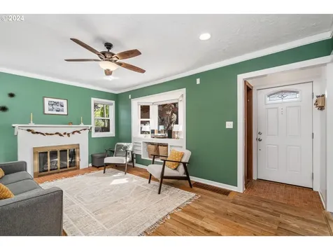 7915 Se 45th Avenue Portland OR 97206
