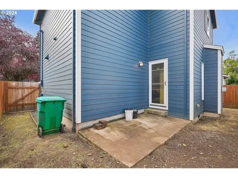 123 Se 119th Avenue Portland OR 97216