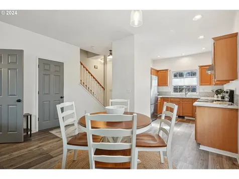 123 Se 119th Avenue Portland OR 97216