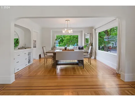 2645 Ne 37th Avenue Portland OR 97212