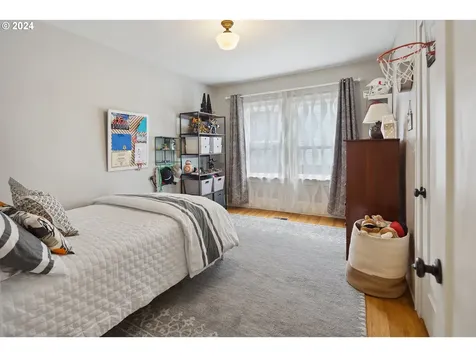 2645 Ne 37th Avenue Portland OR 97212
