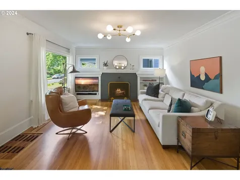2645 Ne 37th Avenue Portland OR 97212