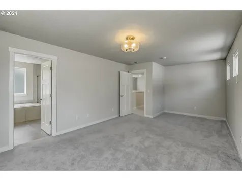 4042 SE Mckenzie Avenue Hillsboro OR 97123