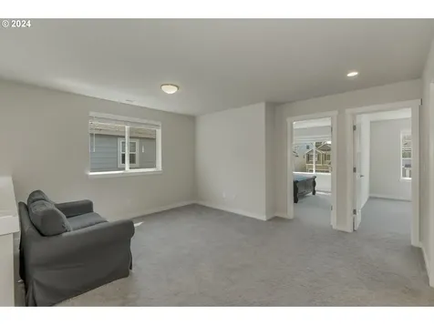 4042 SE Mckenzie Avenue Hillsboro OR 97123