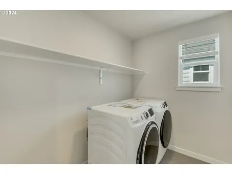 4042 SE Mckenzie Avenue Hillsboro OR 97123