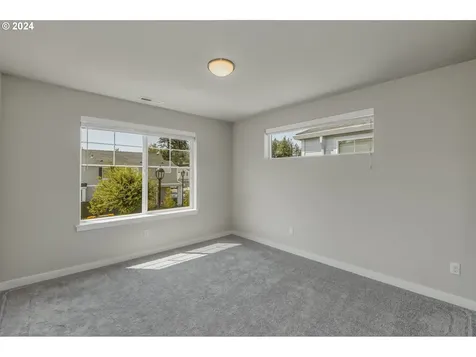 4042 SE Mckenzie Avenue Hillsboro OR 97123