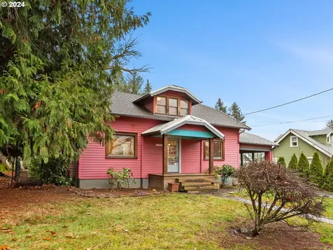 7428 SW 27th Avenue Portland OR 97219