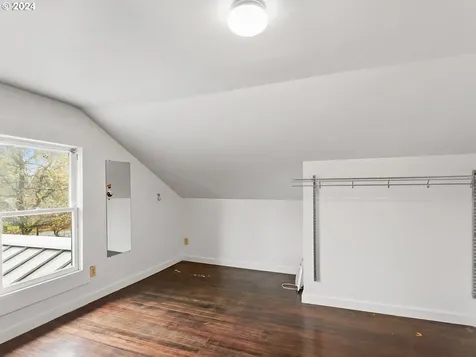 7428 SW 27th Avenue Portland OR 97219