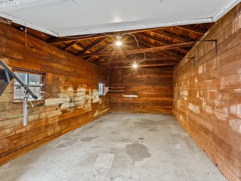 7428 SW 27th Avenue Portland OR 97219