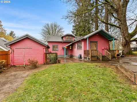 7428 SW 27th Avenue Portland OR 97219