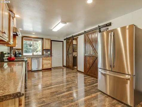 42361 Upper Berlin Drive Lebanon OR 97355