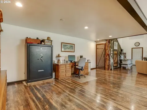 42361 Upper Berlin Drive Lebanon OR 97355