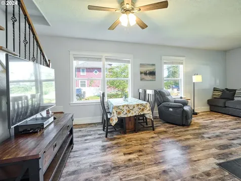 900 S Water Street Silverton OR 97381