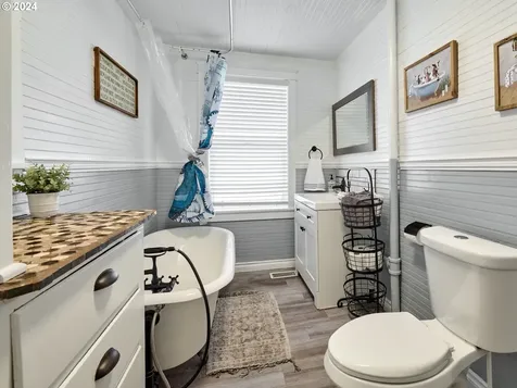 900 S Water Street Silverton OR 97381