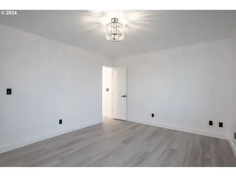 9358 SE Sun Crest Drive Happy Valley OR 97086