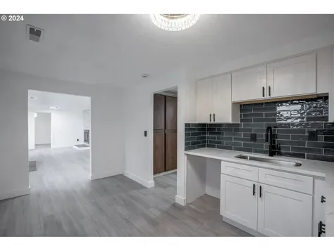 9358 SE Sun Crest Drive Happy Valley OR 97086