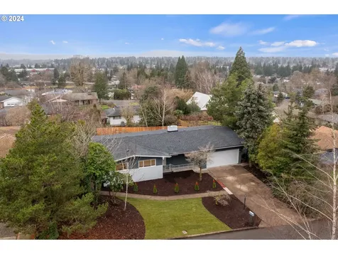 9358 SE Sun Crest Drive Happy Valley OR 97086