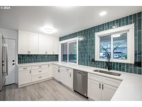9358 SE Sun Crest Drive Happy Valley OR 97086