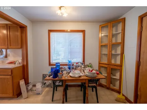 320 B Street Myrtle Point OR 97458