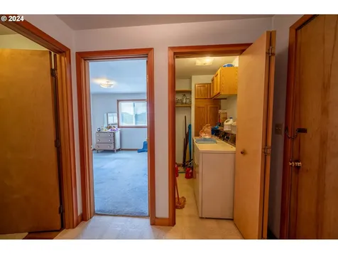 320 B Street Myrtle Point OR 97458